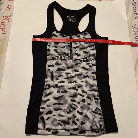 Small ACX Sport white leopard print tank top - Picture 3 of 10